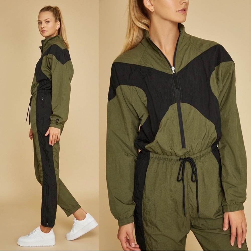 NEW Nike NRG ACG Cargo Windbreaker Jumpsuit